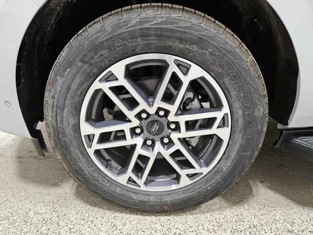 new 2025 Ford Expedition Max car, priced at $71,600