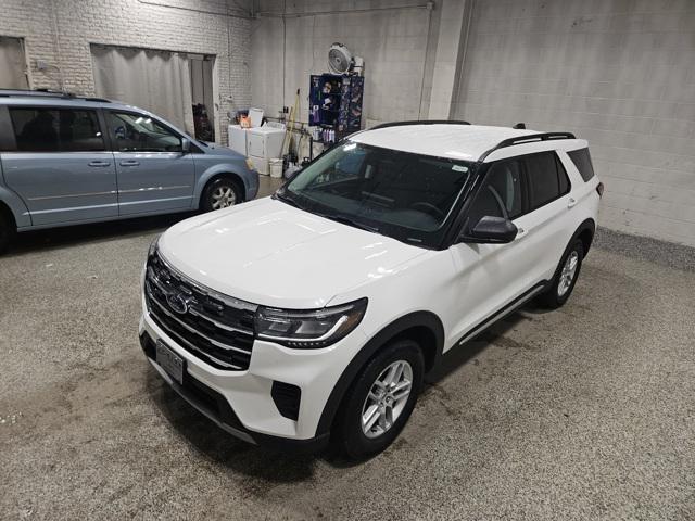 new 2025 Ford Explorer car, priced at $39,935