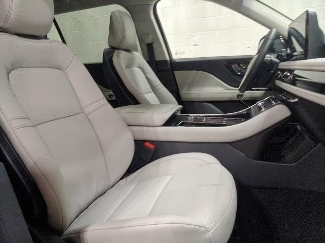 new 2025 Lincoln Aviator car, priced at $55,114