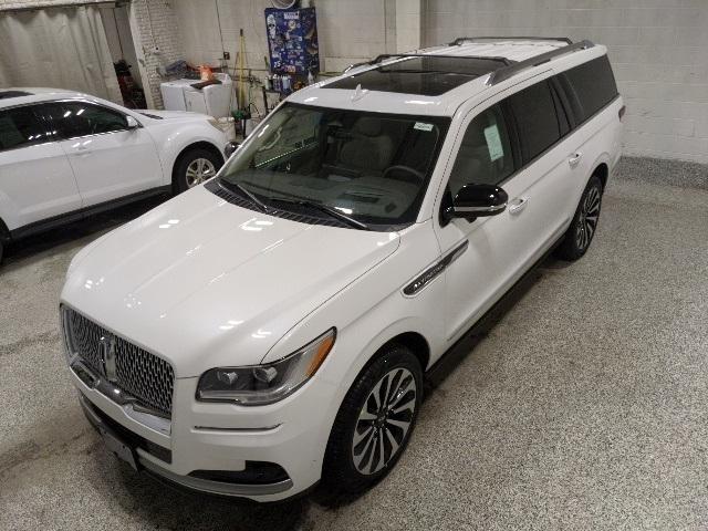 new 2024 Lincoln Navigator car, priced at $96,401