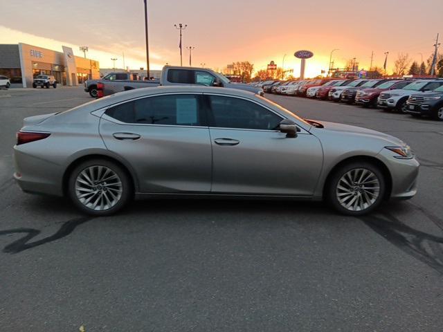 used 2020 Lexus ES 350 car, priced at $31,000