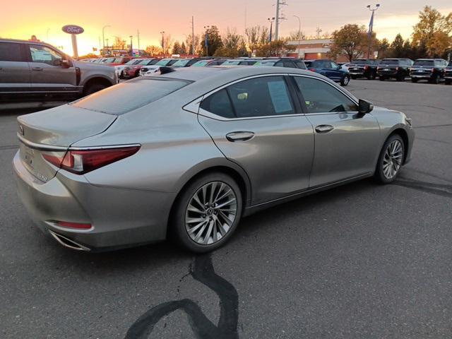 used 2020 Lexus ES 350 car, priced at $31,000