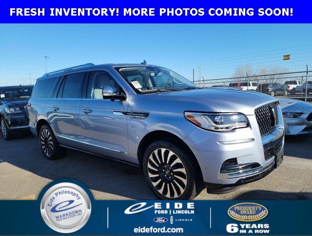 used 2023 Lincoln Navigator car, priced at $82,000