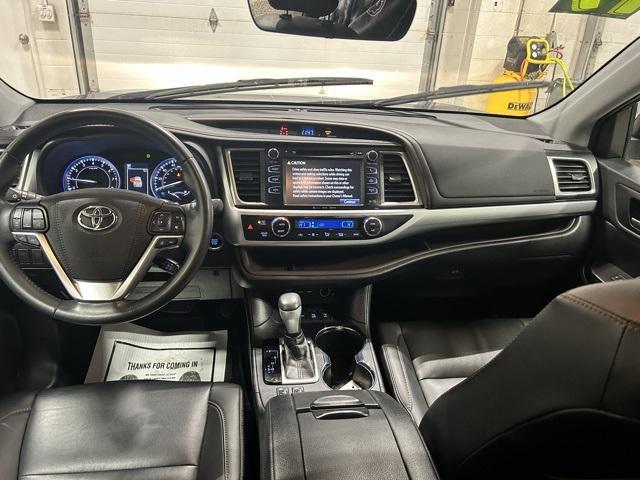 used 2019 Toyota Highlander car, priced at $28,000