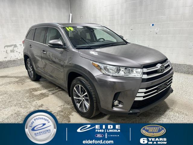 used 2019 Toyota Highlander car, priced at $28,000
