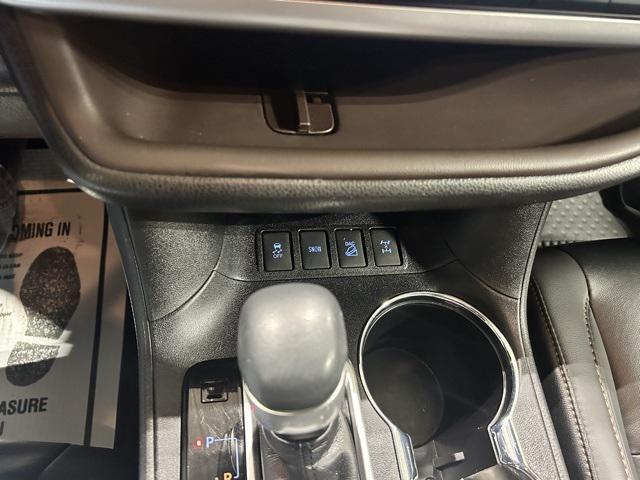 used 2019 Toyota Highlander car, priced at $28,000