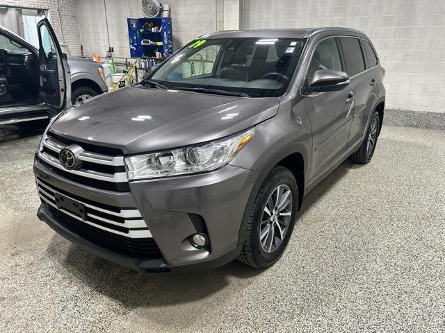 used 2019 Toyota Highlander car, priced at $28,000