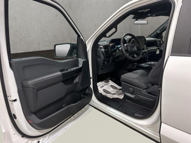 new 2025 Ford F-150 car, priced at $44,637