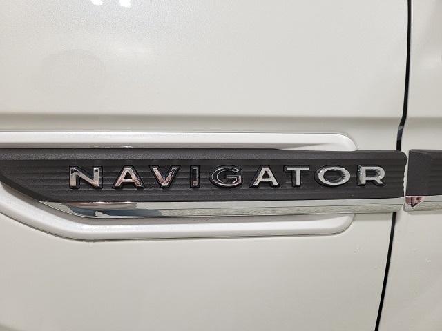 new 2024 Lincoln Navigator L car, priced at $105,182