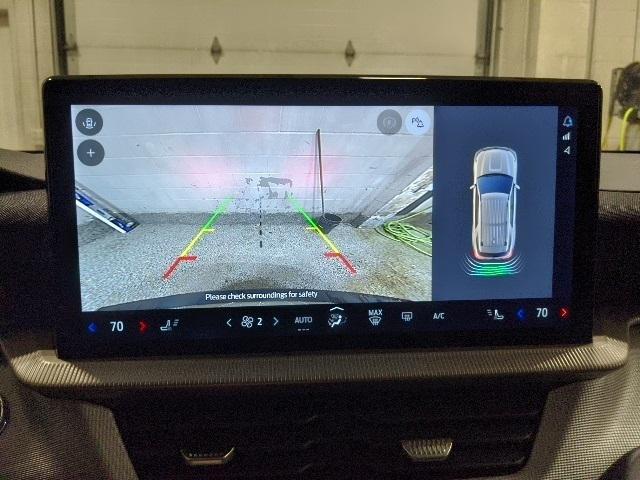 new 2025 Ford Explorer car, priced at $40,776
