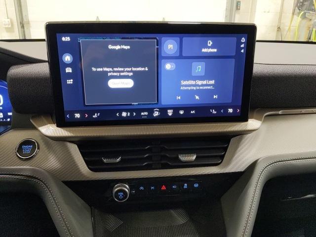new 2025 Ford Explorer car, priced at $40,776