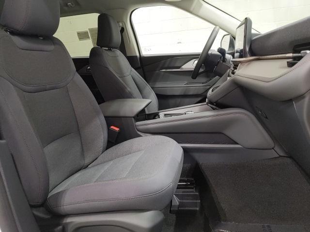 new 2025 Ford Explorer car, priced at $40,776