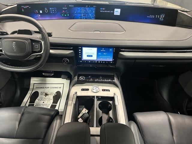 new 2025 Lincoln Navigator car, priced at $103,190