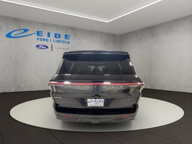 new 2025 Lincoln Navigator car, priced at $103,190