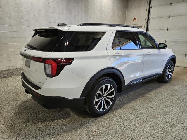 new 2025 Ford Explorer car, priced at $45,095