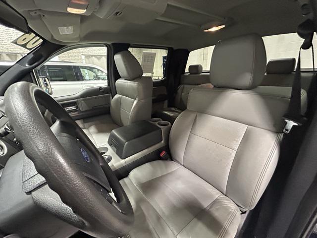 used 2006 Ford F-150 car, priced at $5,500