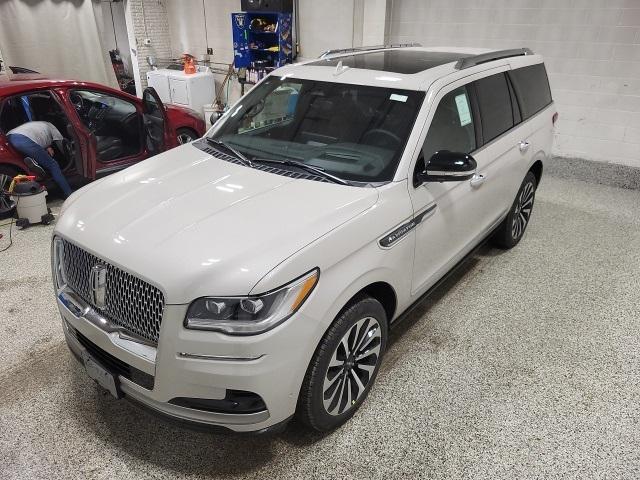 new 2024 Lincoln Navigator car, priced at $91,577