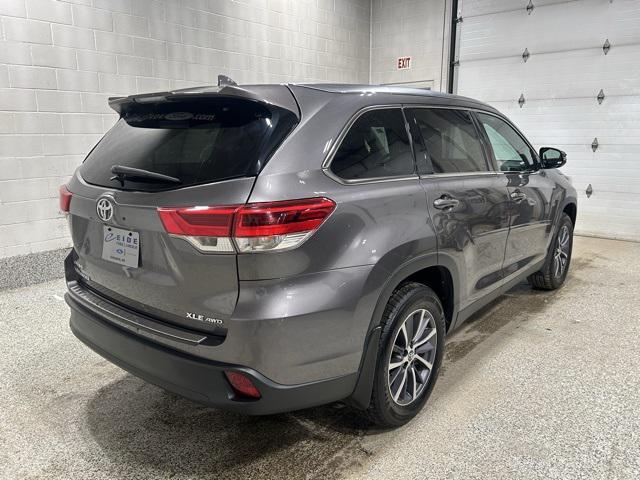 used 2019 Toyota Highlander car, priced at $28,000