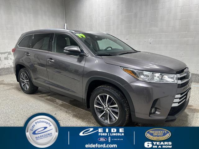 used 2019 Toyota Highlander car, priced at $28,000