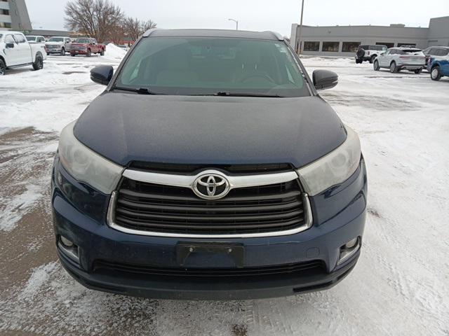 used 2014 Toyota Highlander car, priced at $16,500