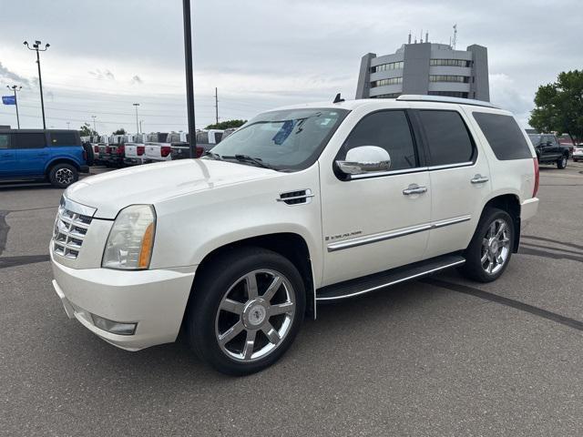 used 2008 Cadillac Escalade car, priced at $6,000