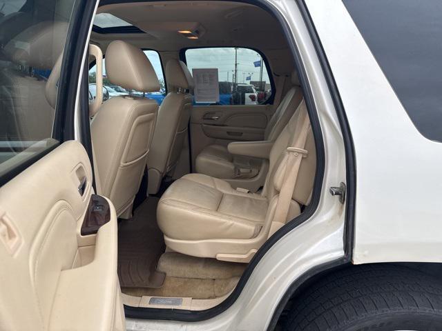 used 2008 Cadillac Escalade car, priced at $6,000
