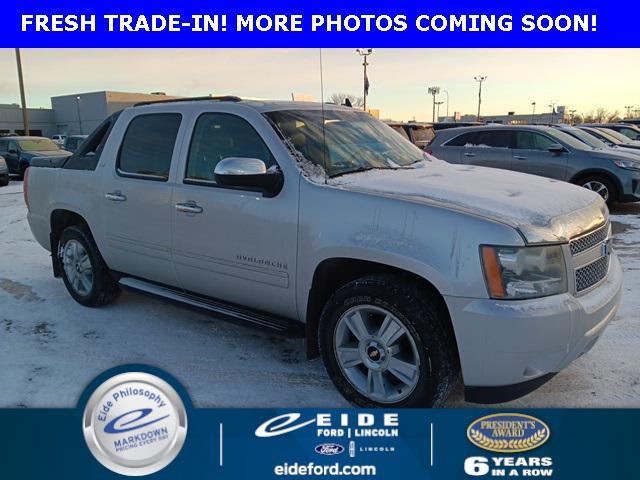 used 2010 Chevrolet Avalanche car, priced at $16,000