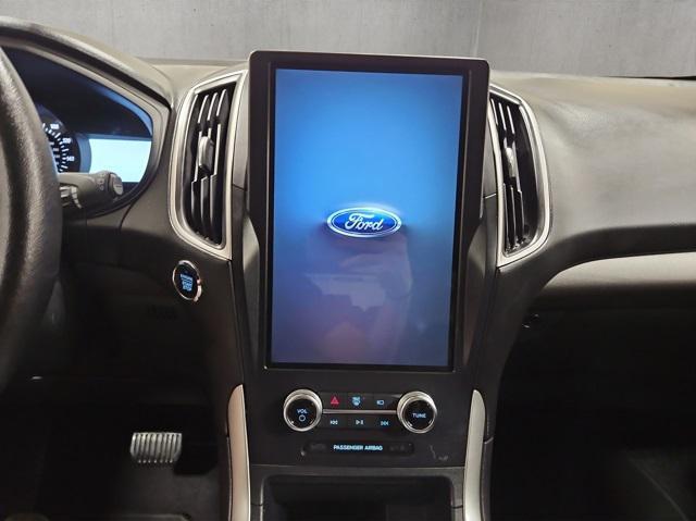 used 2024 Ford Edge car, priced at $25,000