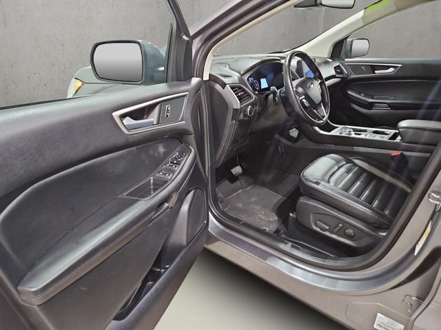 used 2024 Ford Edge car, priced at $25,000