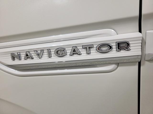 new 2024 Lincoln Navigator car, priced at $92,195