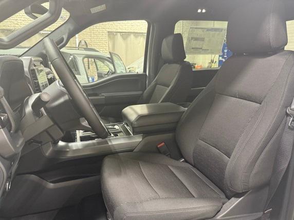 new 2025 Ford F-150 car, priced at $50,689