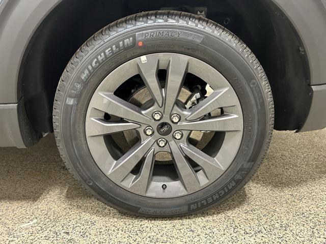 new 2025 Ford Explorer car, priced at $46,594