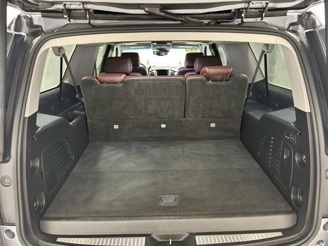 used 2020 Chevrolet Suburban car, priced at $34,000