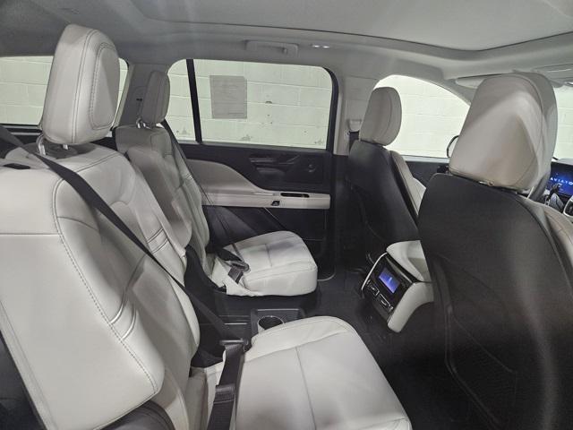 new 2025 Lincoln Aviator car, priced at $57,981