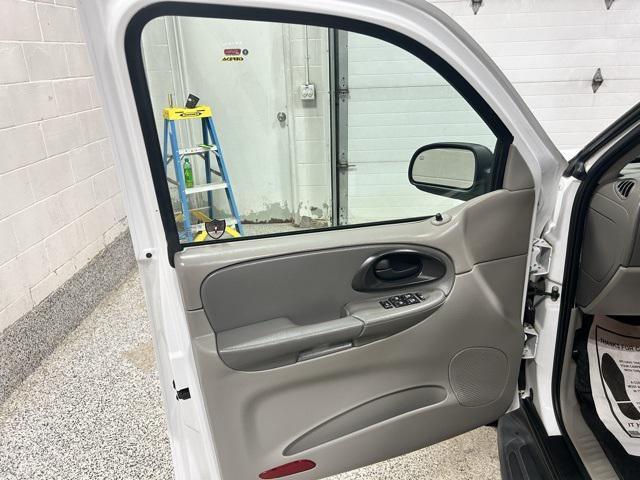 used 2002 Chevrolet TrailBlazer car, priced at $6,000