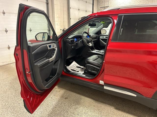 used 2022 Ford Explorer car, priced at $33,000