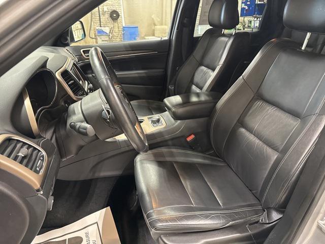 used 2015 Jeep Grand Cherokee car, priced at $9,000