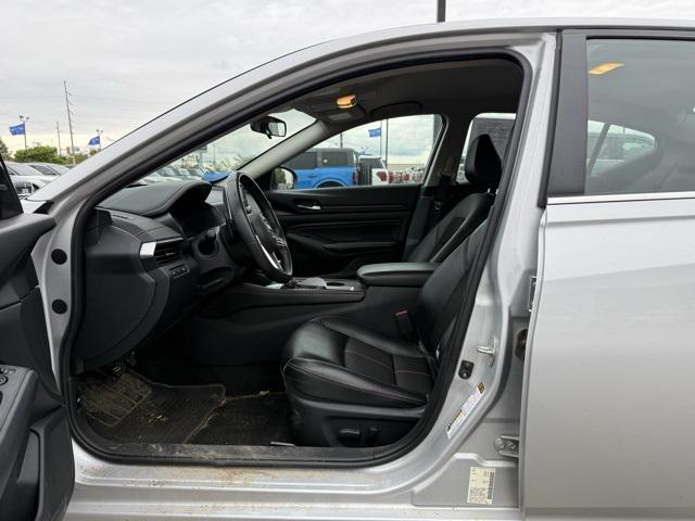 used 2020 Nissan Altima car, priced at $17,000