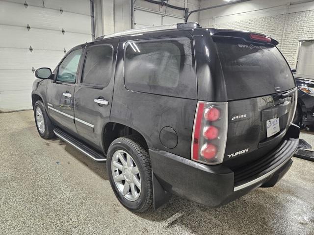 used 2014 GMC Yukon car, priced at $17,500