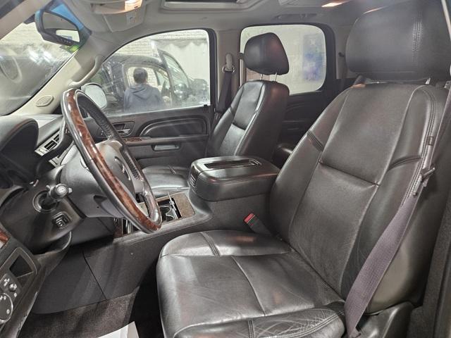 used 2014 GMC Yukon car, priced at $17,500