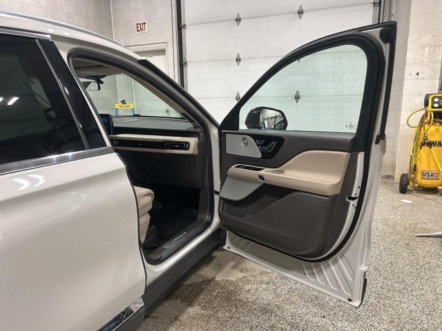 used 2022 Lincoln Aviator car, priced at $39,000