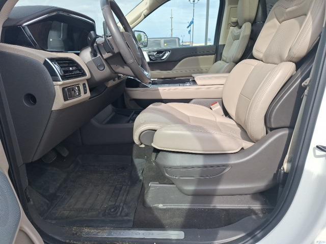 used 2024 Lincoln Navigator car, priced at $80,000