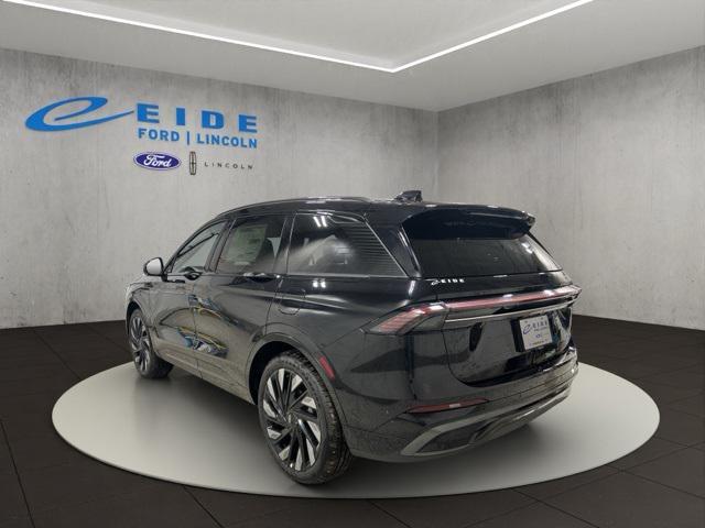 new 2025 Lincoln Nautilus car, priced at $68,401