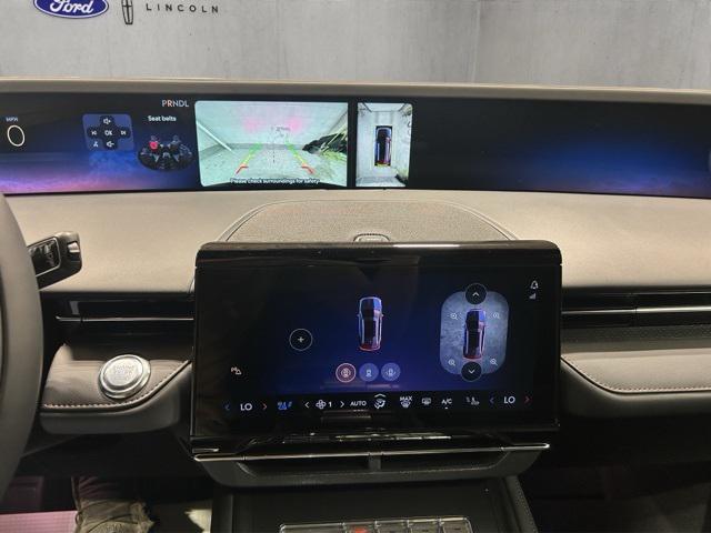 new 2025 Lincoln Nautilus car, priced at $68,401