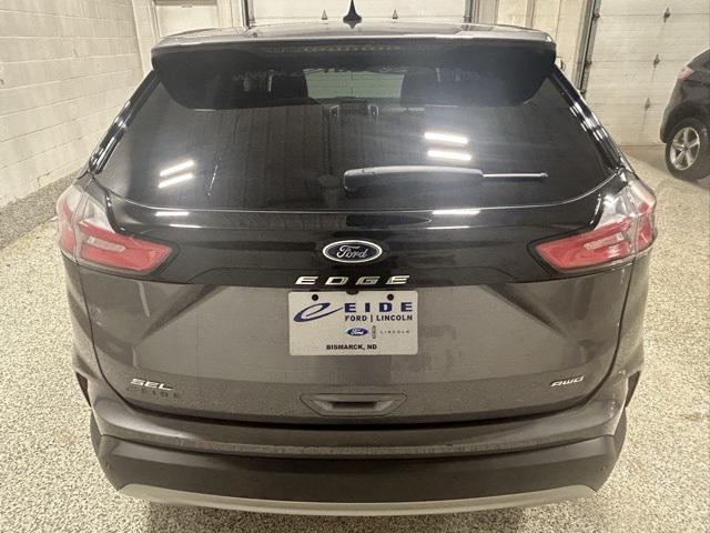 used 2024 Ford Edge car, priced at $22,000