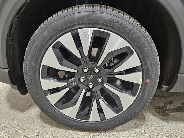 new 2025 Ford Explorer car, priced at $53,168