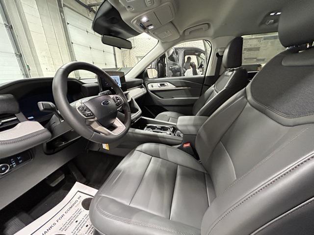 new 2025 Ford Explorer car, priced at $47,046