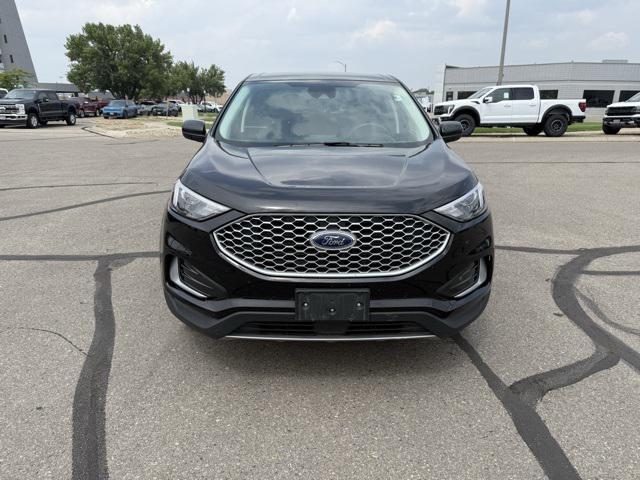 used 2024 Ford Edge car, priced at $28,000