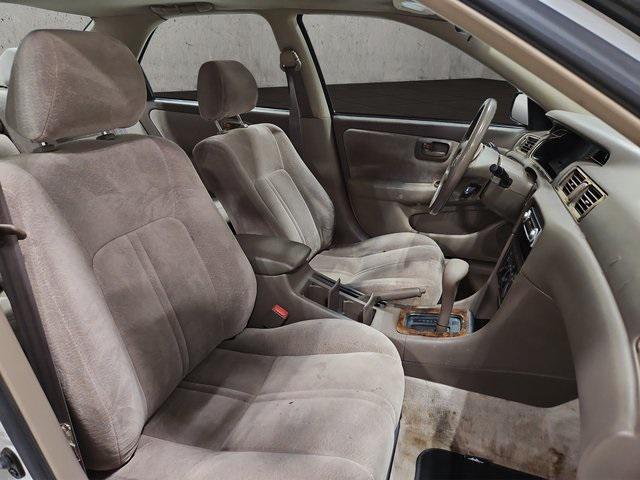 used 1997 Toyota Camry car, priced at $4,000