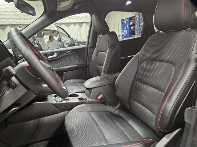 new 2025 Ford Escape car, priced at $32,132